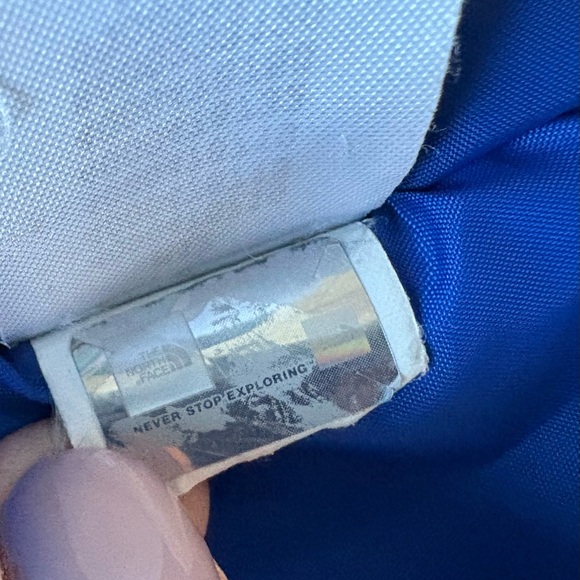 The North Face winter jacket - size 18/20 boys - Picture 6 of 6